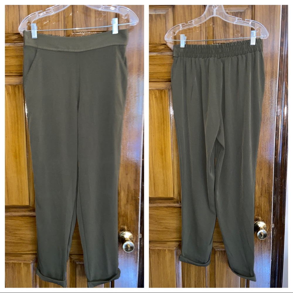 Max Studio olive pants